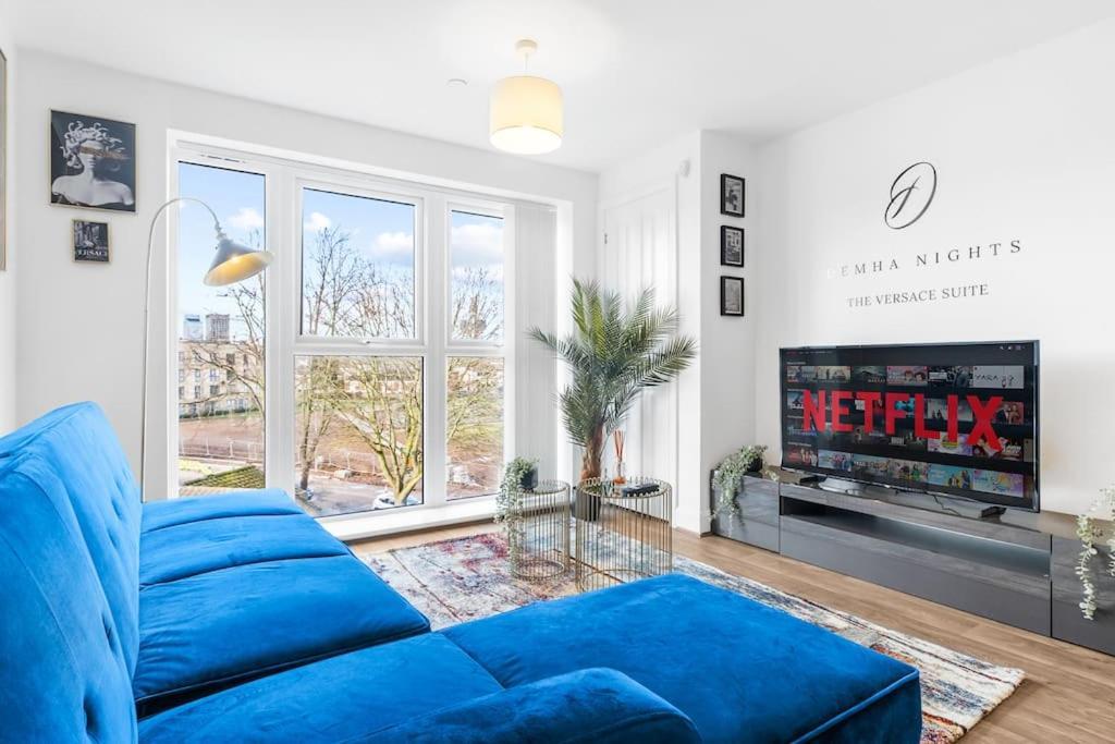 The Versace Suite With 4 Beds And Secure Free Parking Birmingham Exterior photo